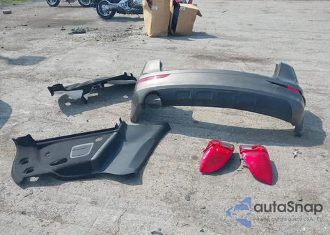 2017 Buick Envision Essence z USA, uszkodzony, nr VIN LRBFXBSA1HD091449